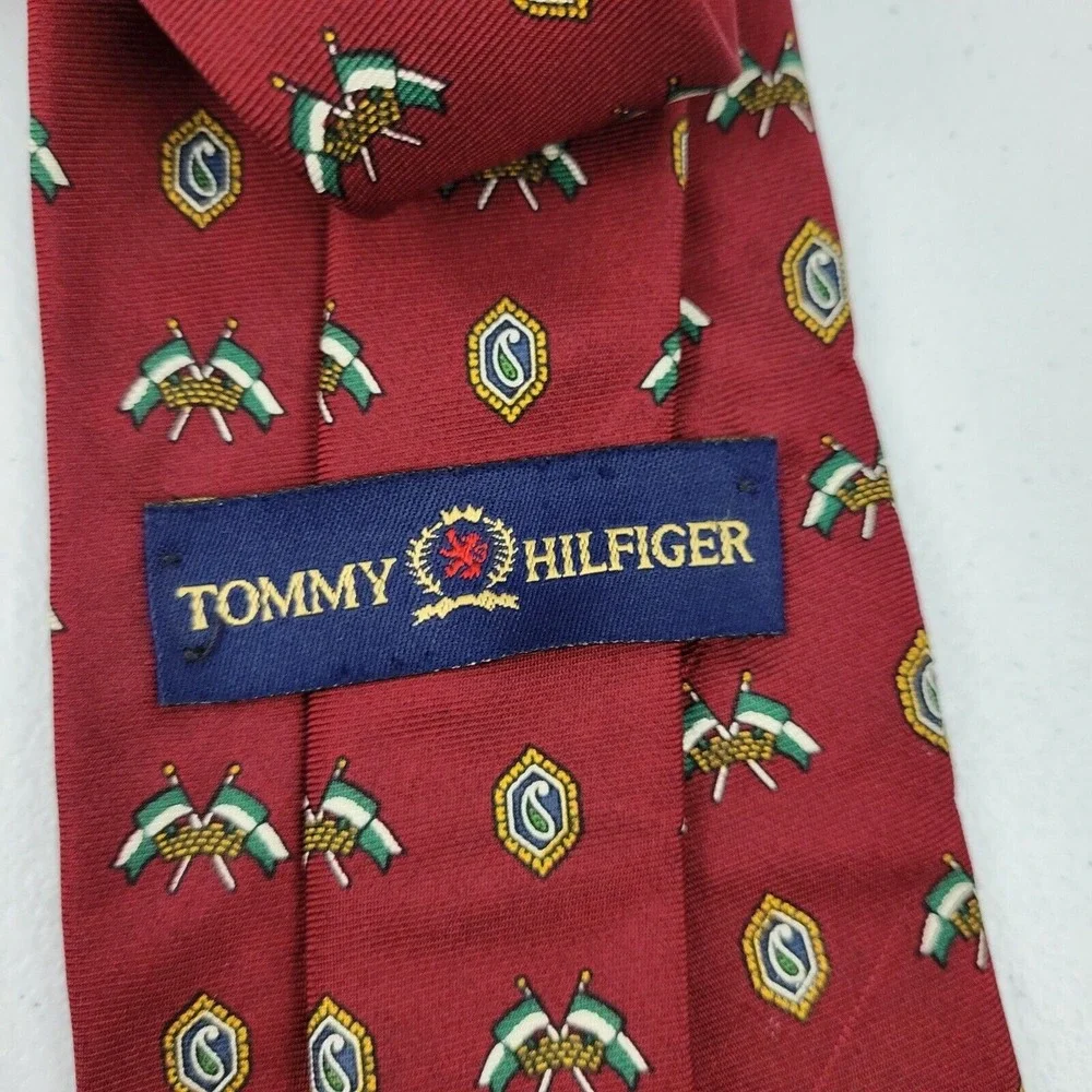Tommy Hilfiger Vintage Tie red Silk USA Italian geometric flag 57
